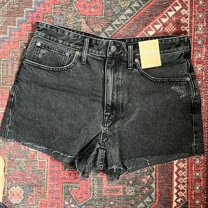 Madewell relaxed jean shorts size 30 midrise